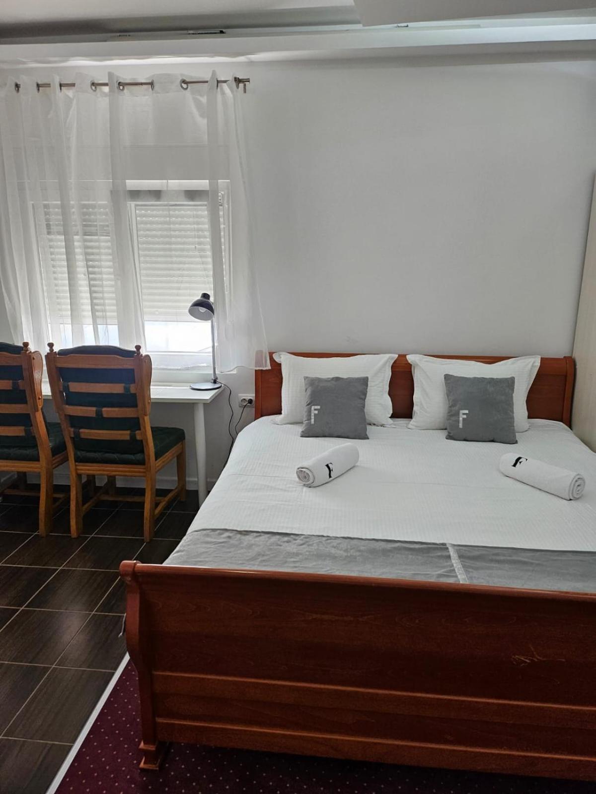Fors Apartment
